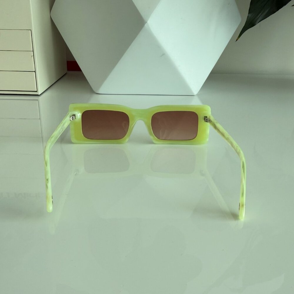 CULT GAIA Hera Sunglasses - Color Mantis - Picture 8 of 8